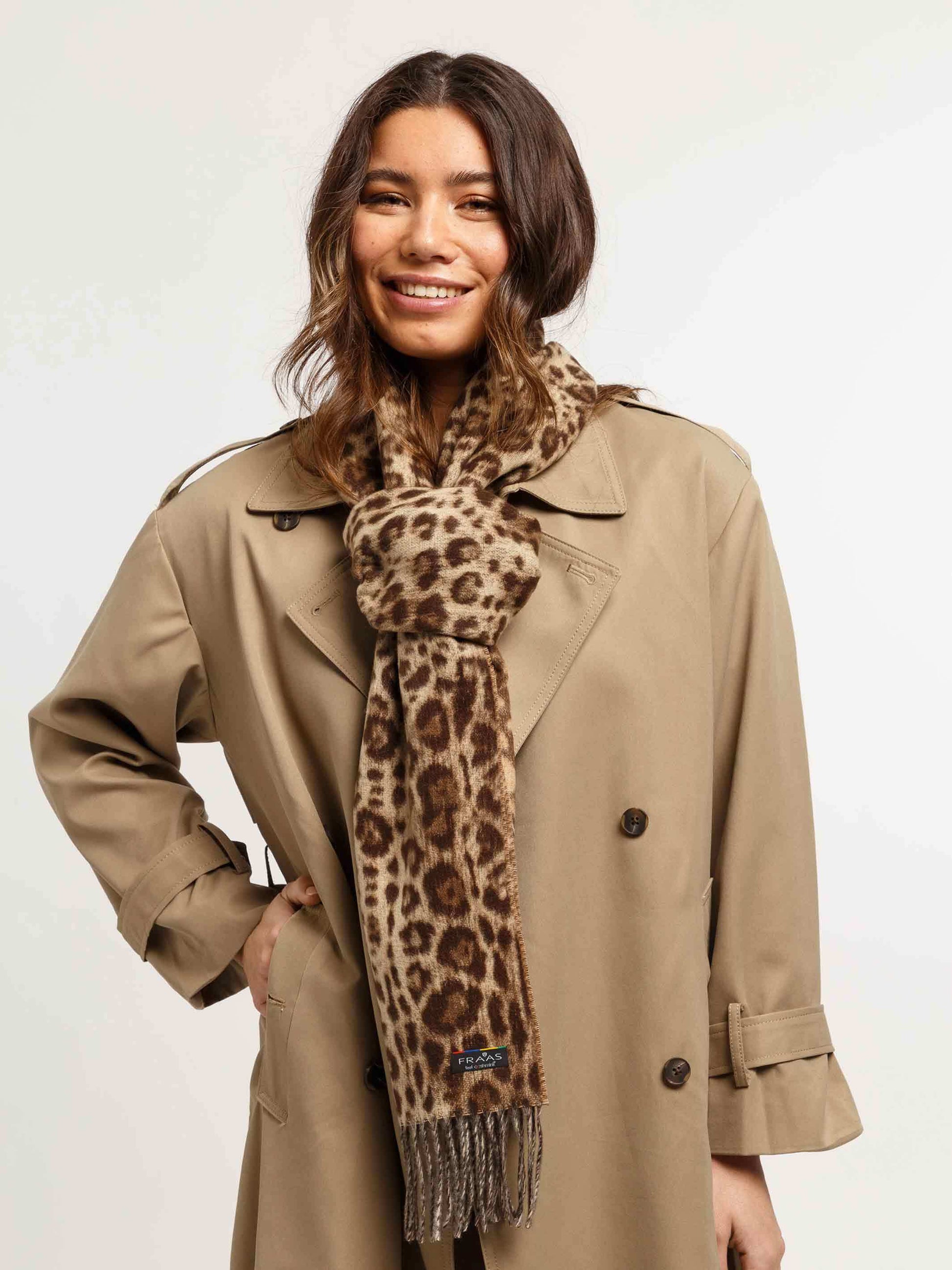 Cashmink-Schal mit Leo-Design