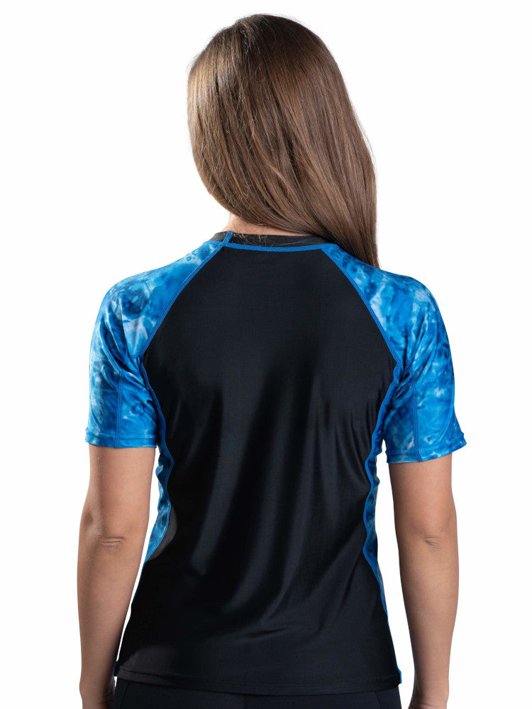 Aqua Design Womens Rash Guard Short Sleeve Surf Shirt, UPF 50+, Womens Short Sleeve Rash Guard Shirt, Royal Ripple/Black