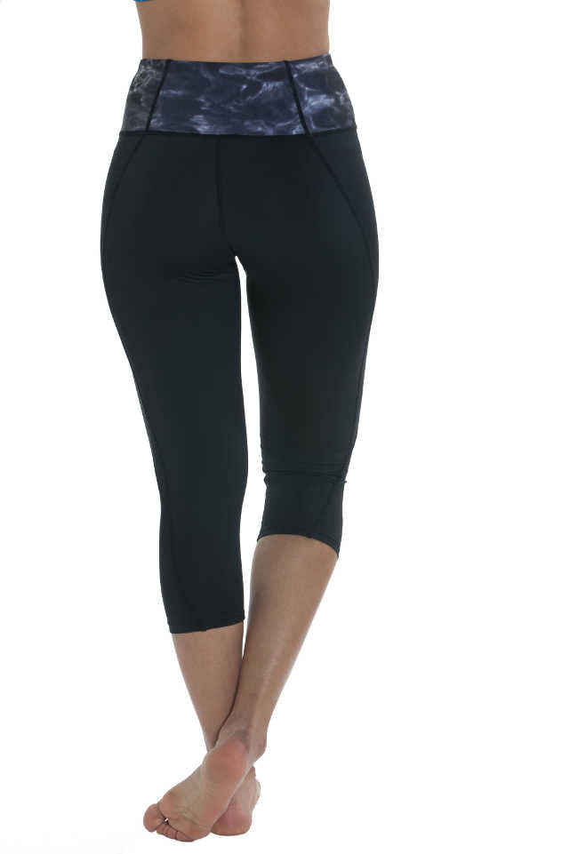 Aqua Design Womens Workout High Waist Capri Swim Leggings, UPF 50+, Black/ Black Water