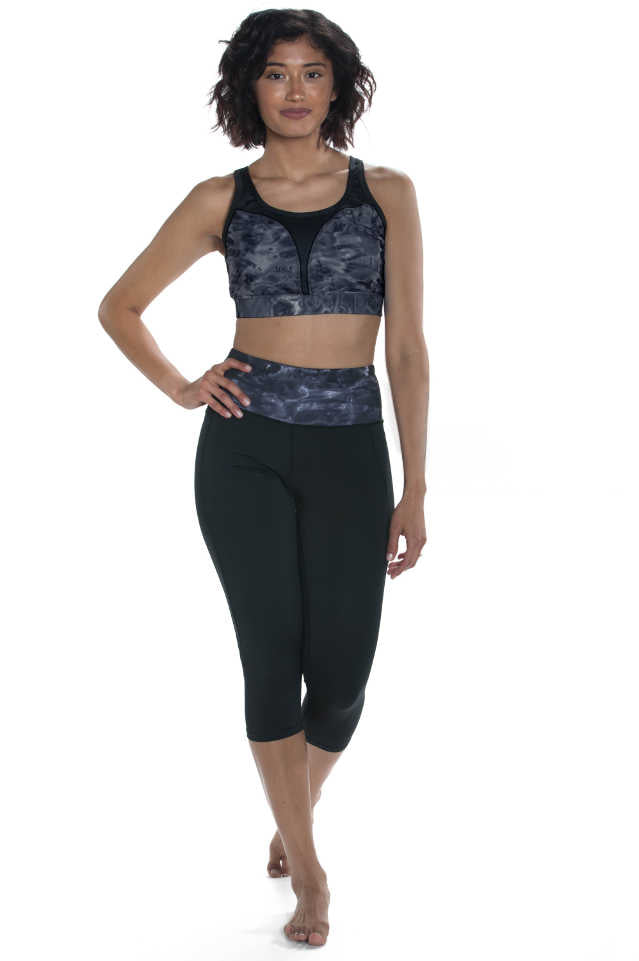 Aqua Design Womens Workout High Waist Capri Swim Leggings, UPF 50+, Black/Black Water