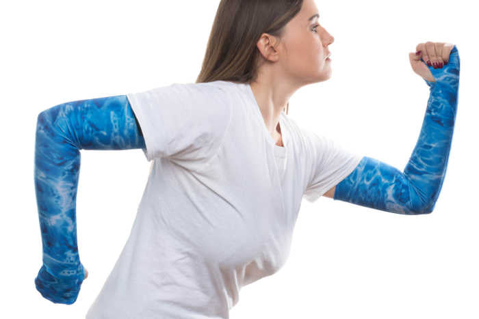 Aqua Design Womens Arm Hand UV Protection Long Sun Sleeves, Royal Ripple